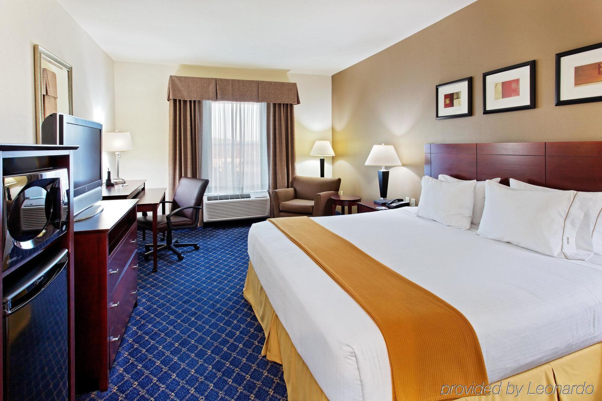 Hotel Express & By Ihg