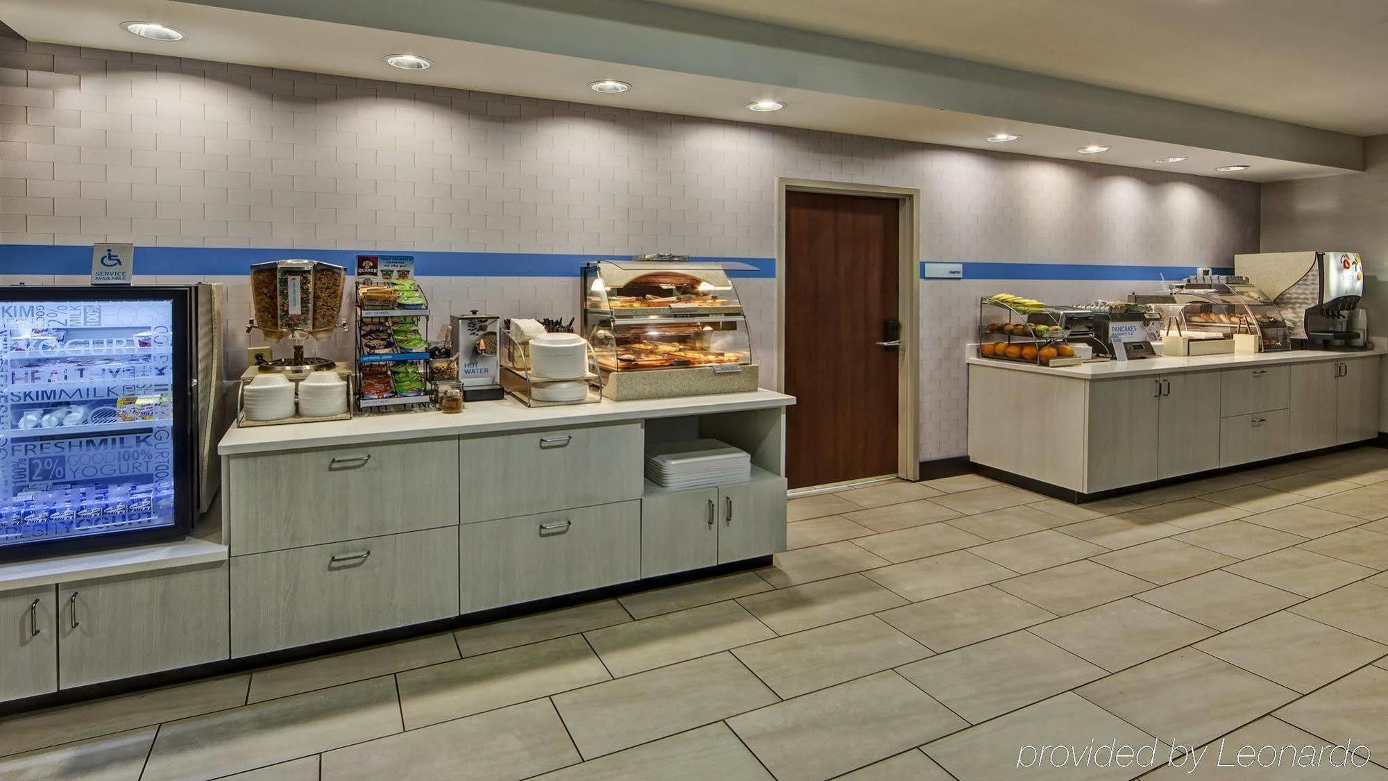Hotel Express & By Ihg 2*