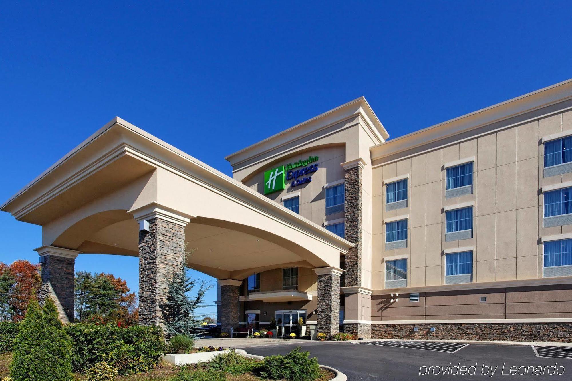 Express & By Ihg