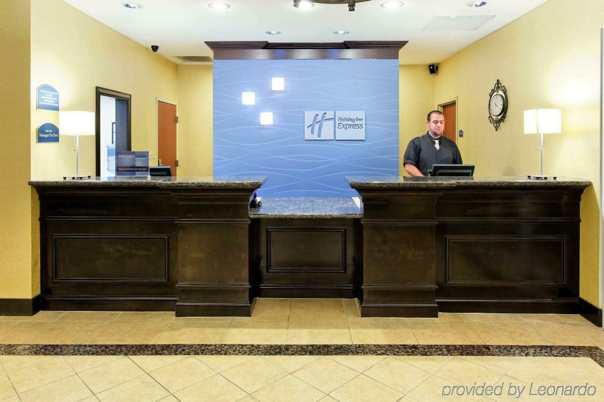 Hotel Express & By Ihg